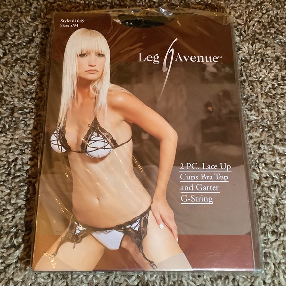 Leg Avenue 2 pc. lace up cups bra top & garter g-string, size: S/M - Picture 1 of 12